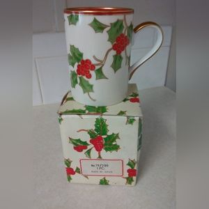 Vintage Fitz and Floyd Christmas Holly mug